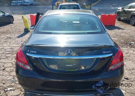 2016 Mercedes-Benz C 300 4Matic/Luxury 4Matic/Sport 4Matic из США, поврежденный, VIN 55SWF4KB1GU115585